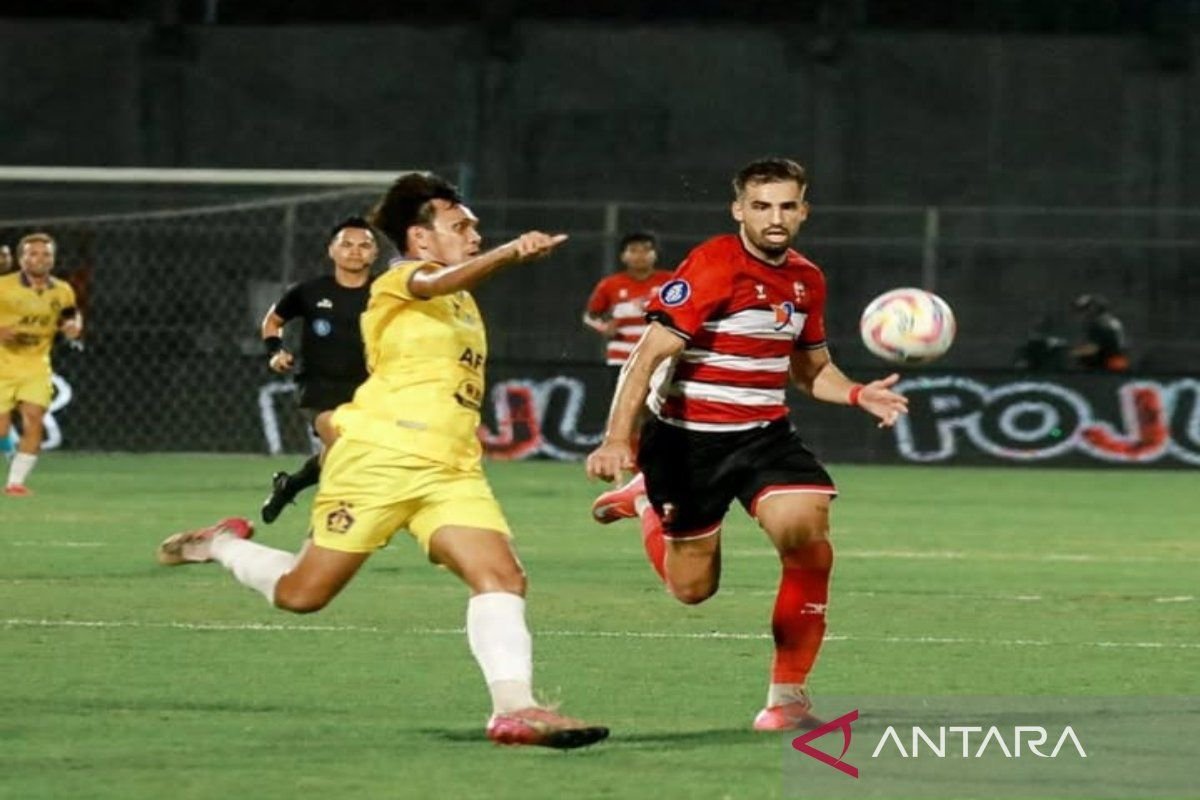 Madura United Kalahkan Persik dengan Skor 2-1 di Bangkalan