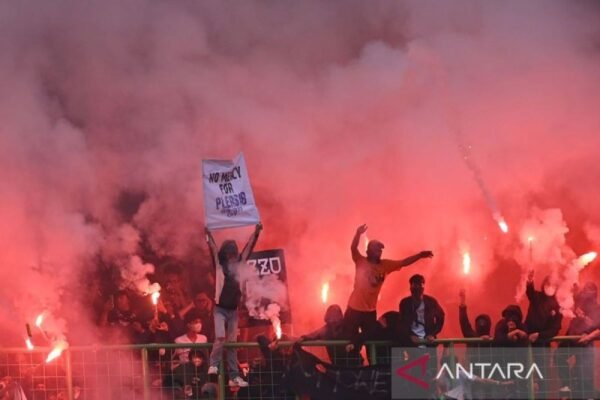Erick Thohir Tanda Larangan Suporter Tamu di Liga 1 Akan Diteruskan