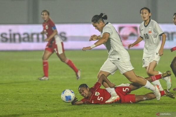 Gol Isa Warps: Timnas Putri Indonesia Menang 1-0 atas Kirgistan Gol Isa Warps: Timnas Putri Indonesia Menang 1-0 atas Kirgistan