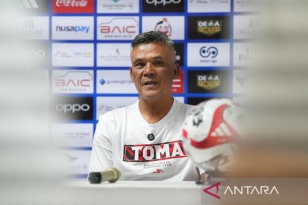 Hendri Susilo: Bersama Berjuang Melawan Dewa United