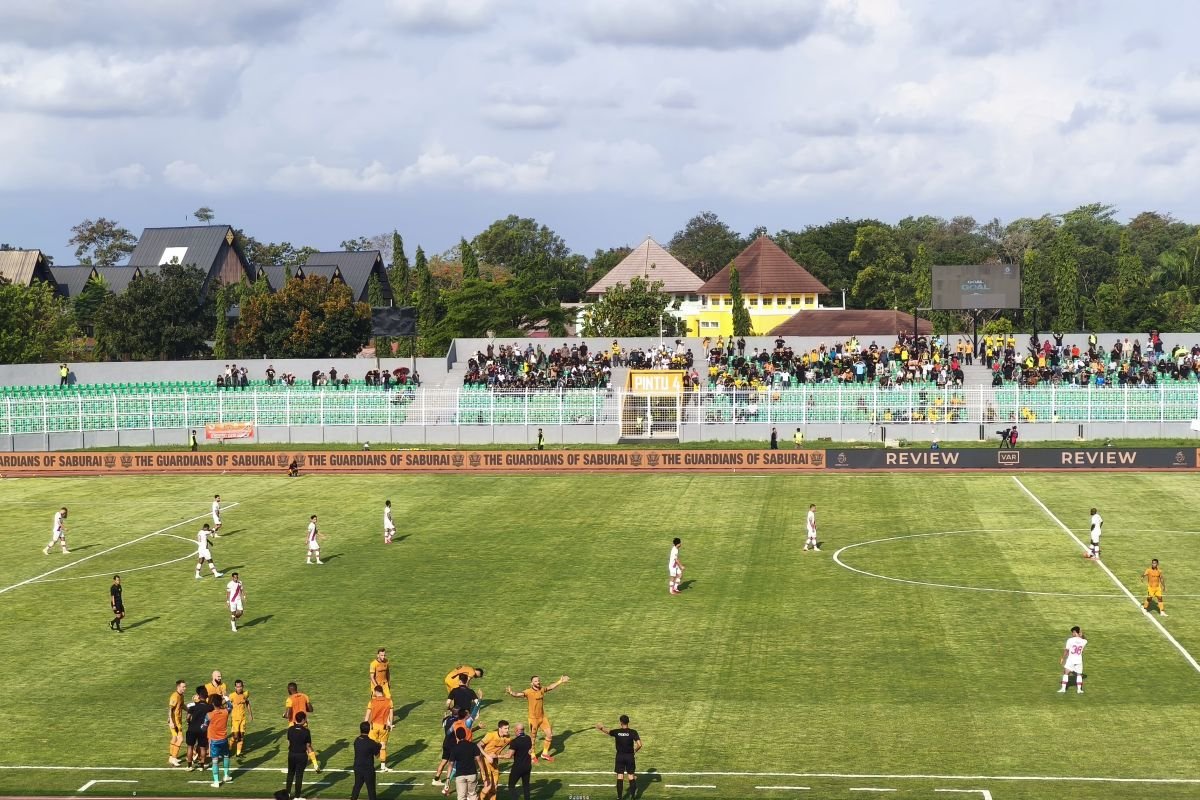 Persis Tak Berdaya, Bhayangkara Menang 2-0 Tanpa Poin