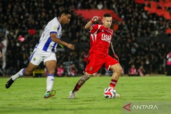 Analisis Pertandingan Persib vs Borneo FC di BRI SuperLeague: Prediksi dan Harapan