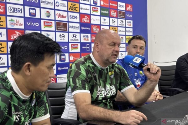 Bojan Minta Penjadwalan Ulang Laga Tandang Persib Melawan Malut United